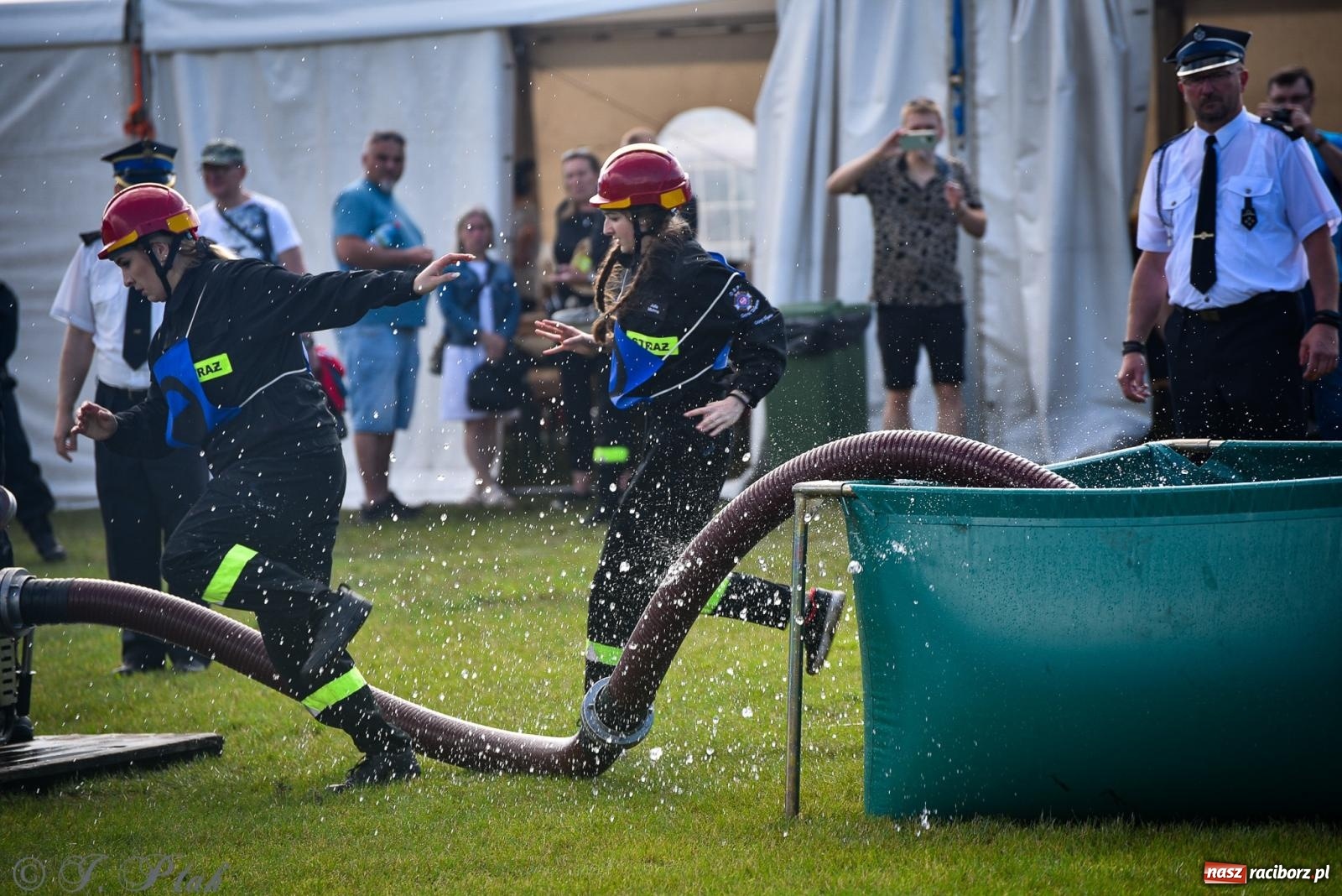 Zdjęcie w galerii na portalu naszraciborz.pl: Zawody sportowo-pożarnicze w Górkach Śląskich. Strażacka rywalizacja mimo kapryśnej pogody wiadomości z regionu