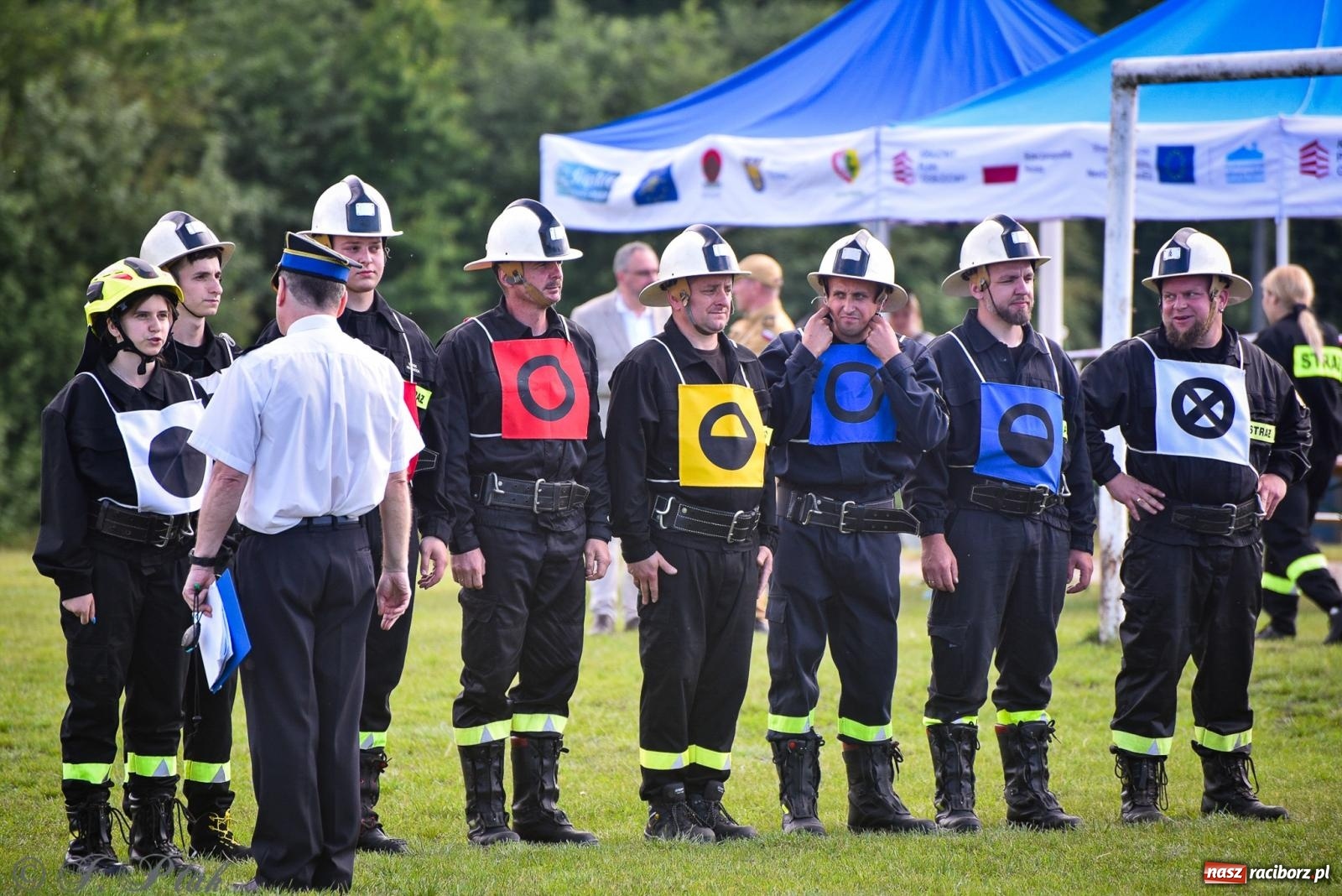 Zdjęcie w galerii na portalu naszraciborz.pl: Zawody sportowo-pożarnicze w Górkach Śląskich. Strażacka rywalizacja mimo kapryśnej pogody wiadomości z regionu