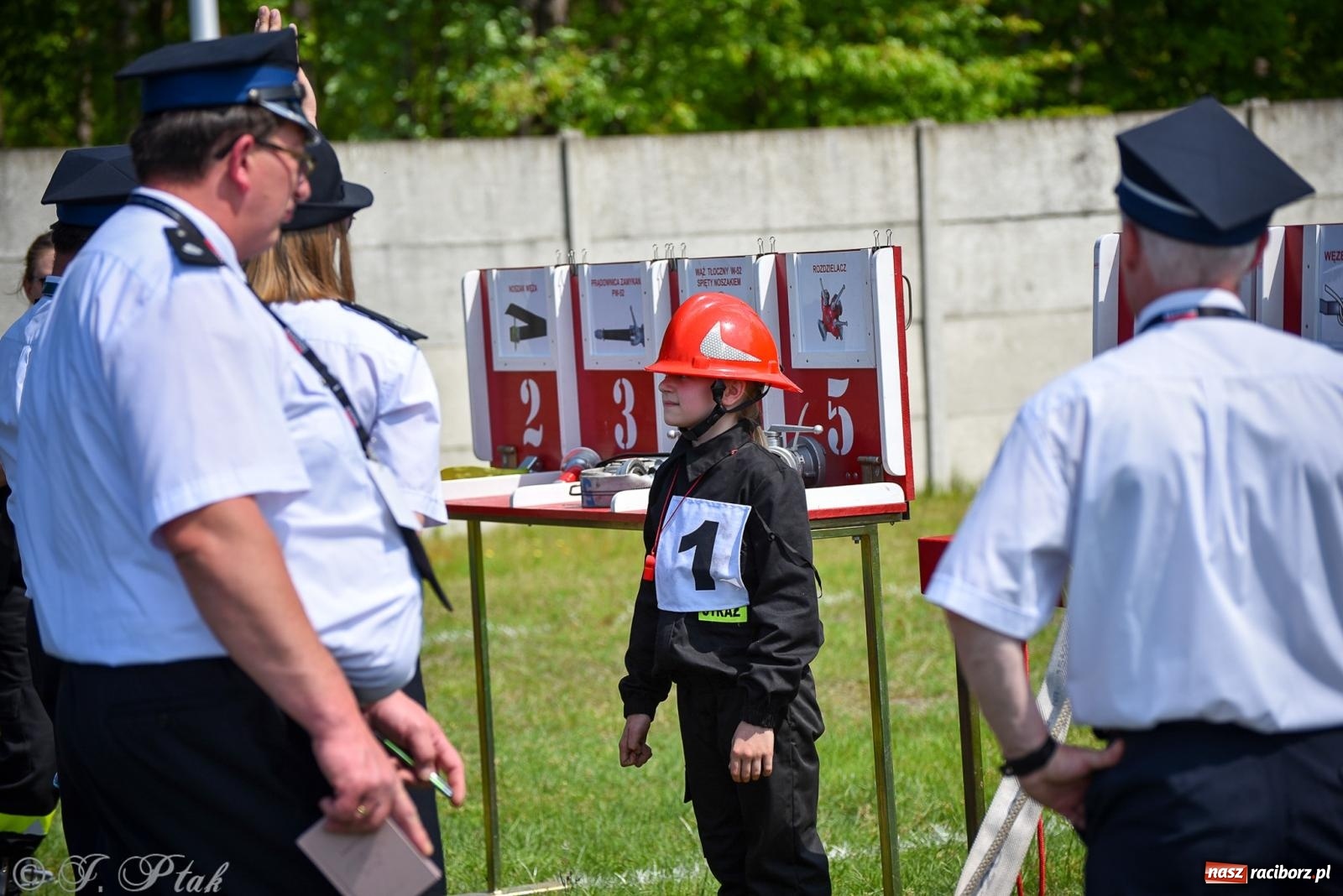 Zdjęcie w galerii na portalu naszraciborz.pl: Turze zdominowało zawody sportowo-pożarnicze w Kuźni Raciborskiej wiadomości z regionu