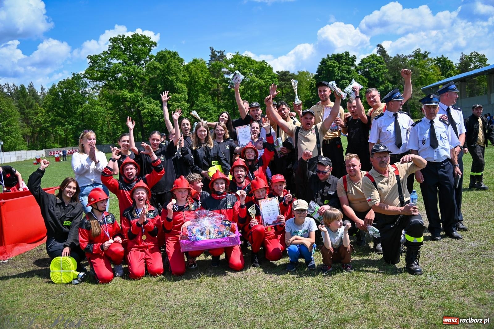 Zdjęcie w galerii na portalu naszraciborz.pl: Turze zdominowało zawody sportowo-pożarnicze w Kuźni Raciborskiej wiadomości z regionu