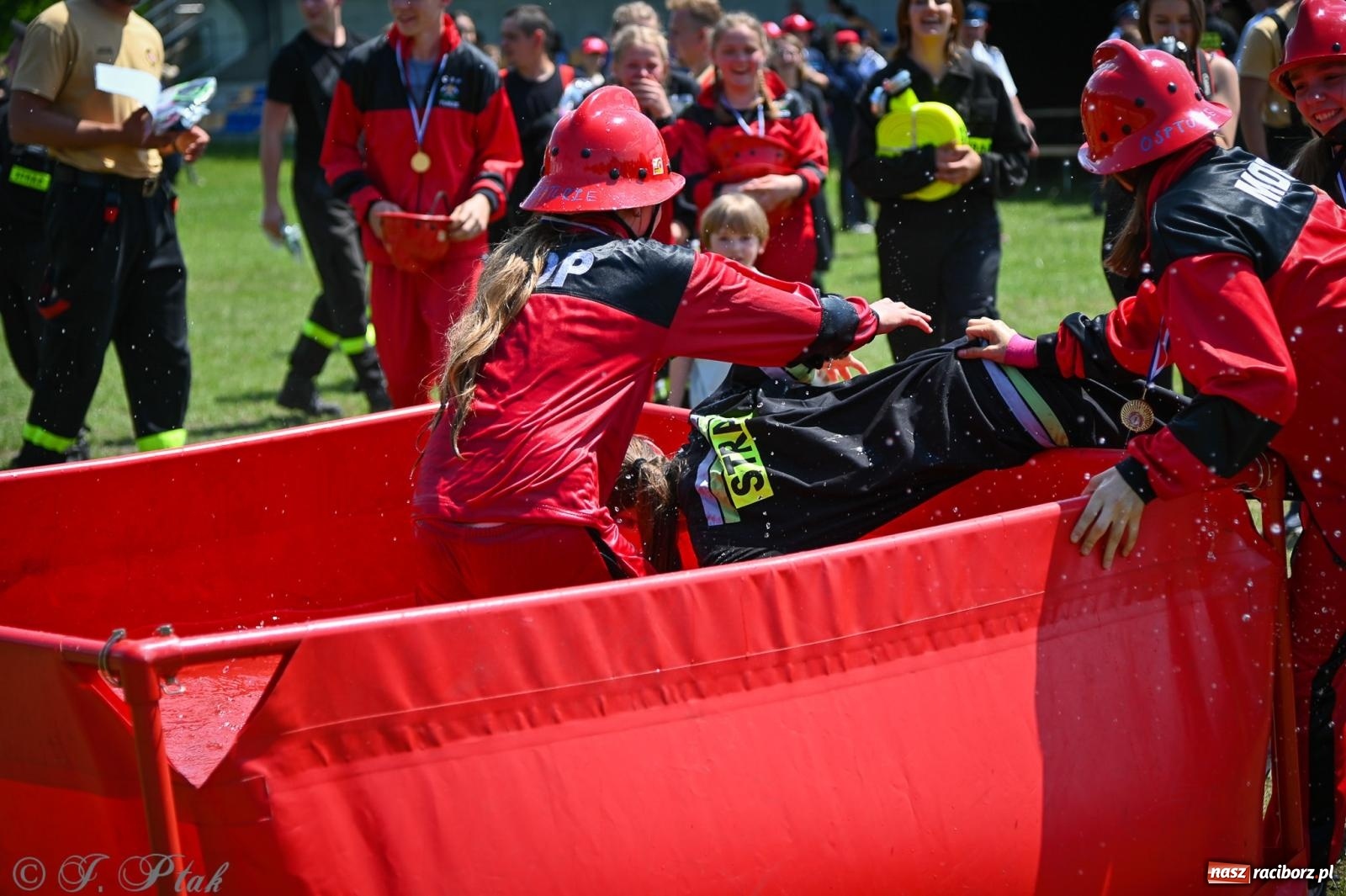 Zdjęcie w galerii na portalu naszraciborz.pl: Turze zdominowało zawody sportowo-pożarnicze w Kuźni Raciborskiej wiadomości z regionu