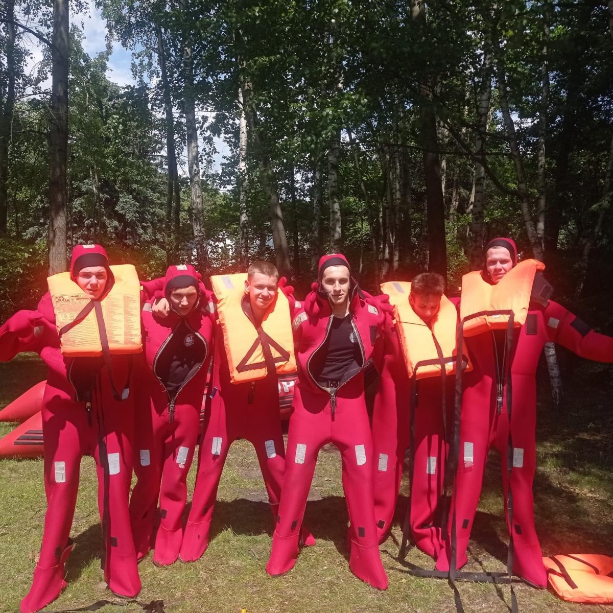 Zdjęcie w galerii na portalu naszraciborz.pl: Służby Dzieciom – ZSOMS świętowało Dzień Dziecka w mundurowym stylu! wiadomości z regionu