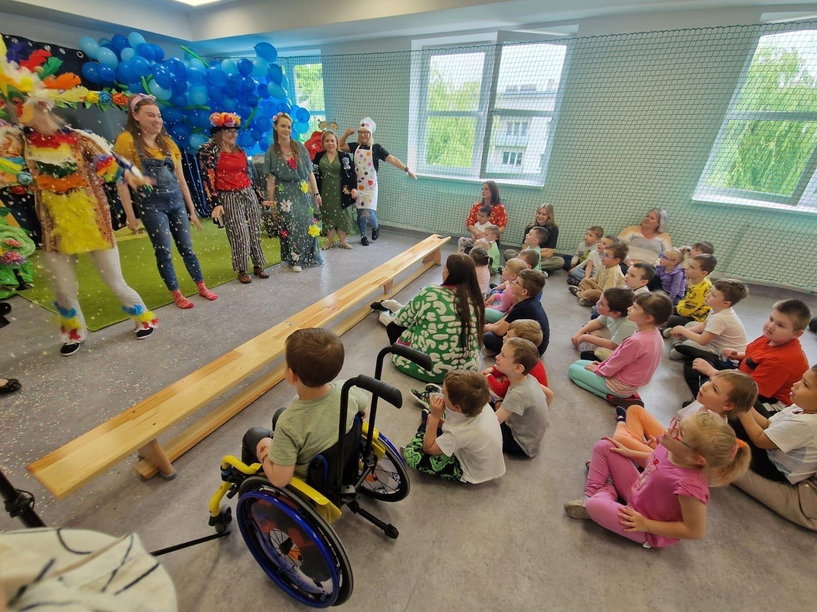 Zdjęcie w galerii na portalu naszraciborz.pl: W Słonecznej Krainie belfrowie wystąpili dla dzieci wiadomości z regionu