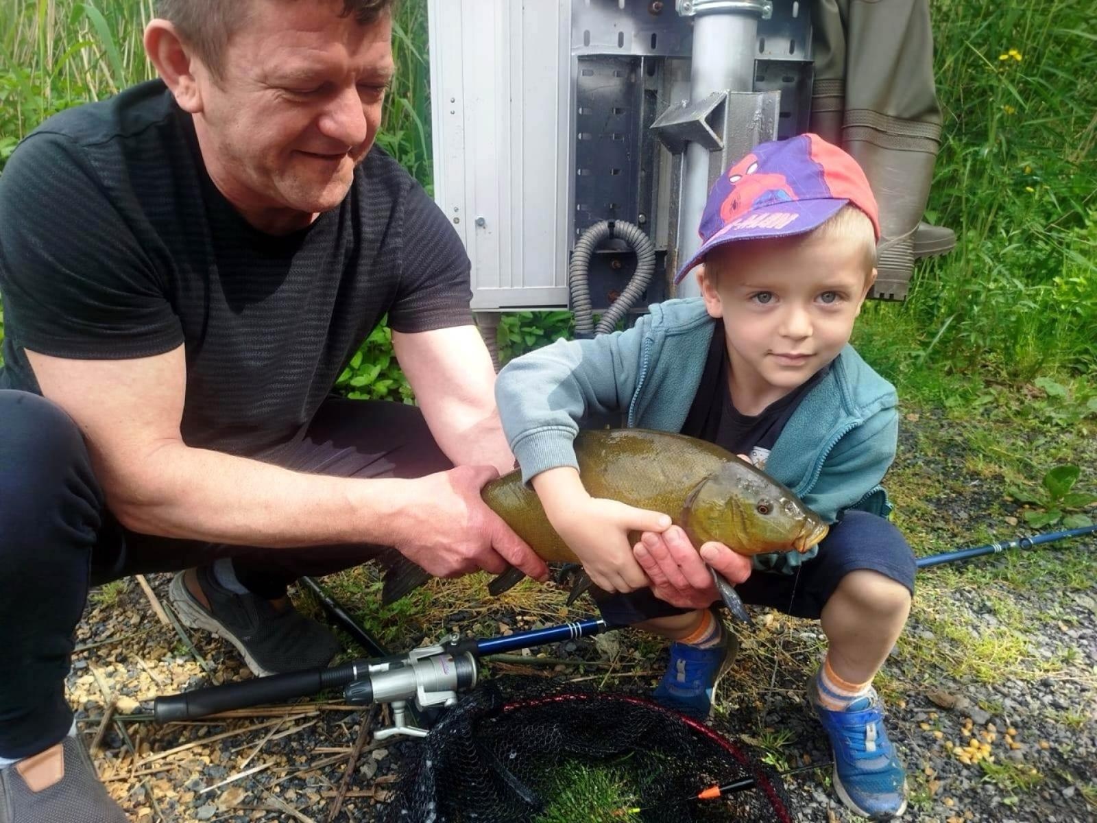 Zdjęcie w galerii na portalu naszraciborz.pl: Wędkarski Dzień Dziecka z Babiczokiem wiadomości z regionu