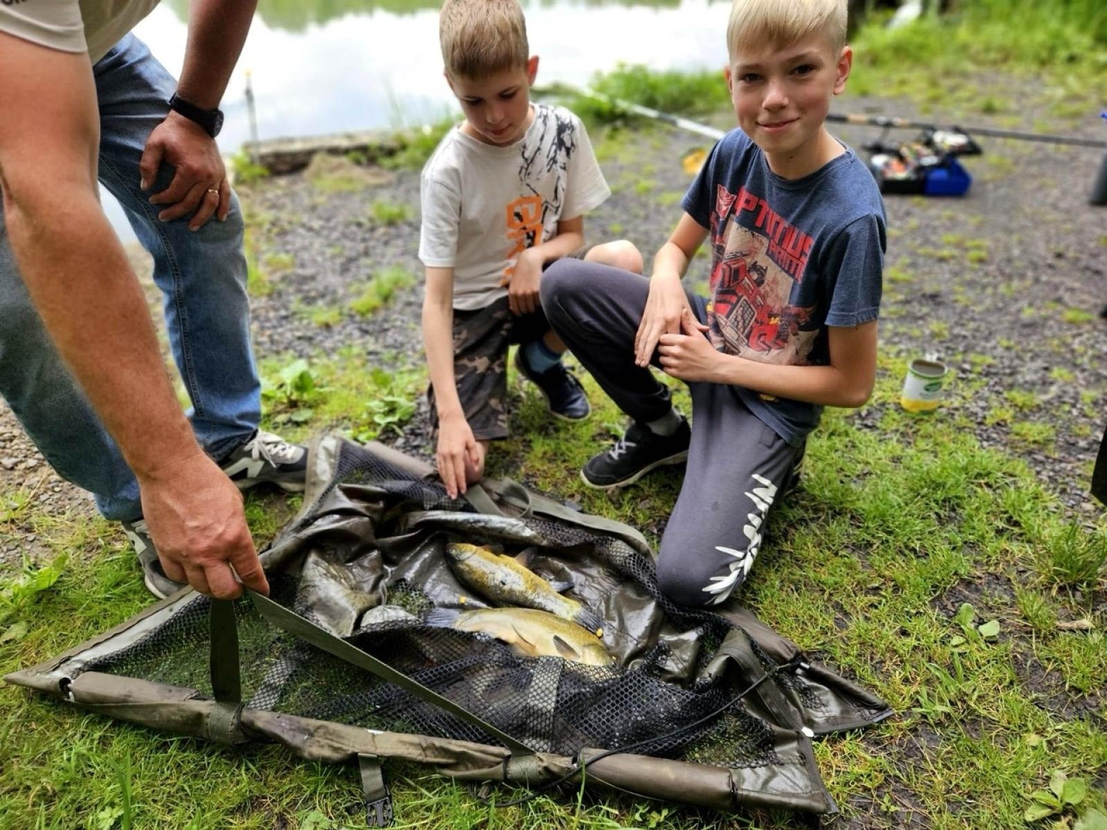Zdjęcie w galerii na portalu naszraciborz.pl: Wędkarski Dzień Dziecka z Babiczokiem wiadomości z regionu