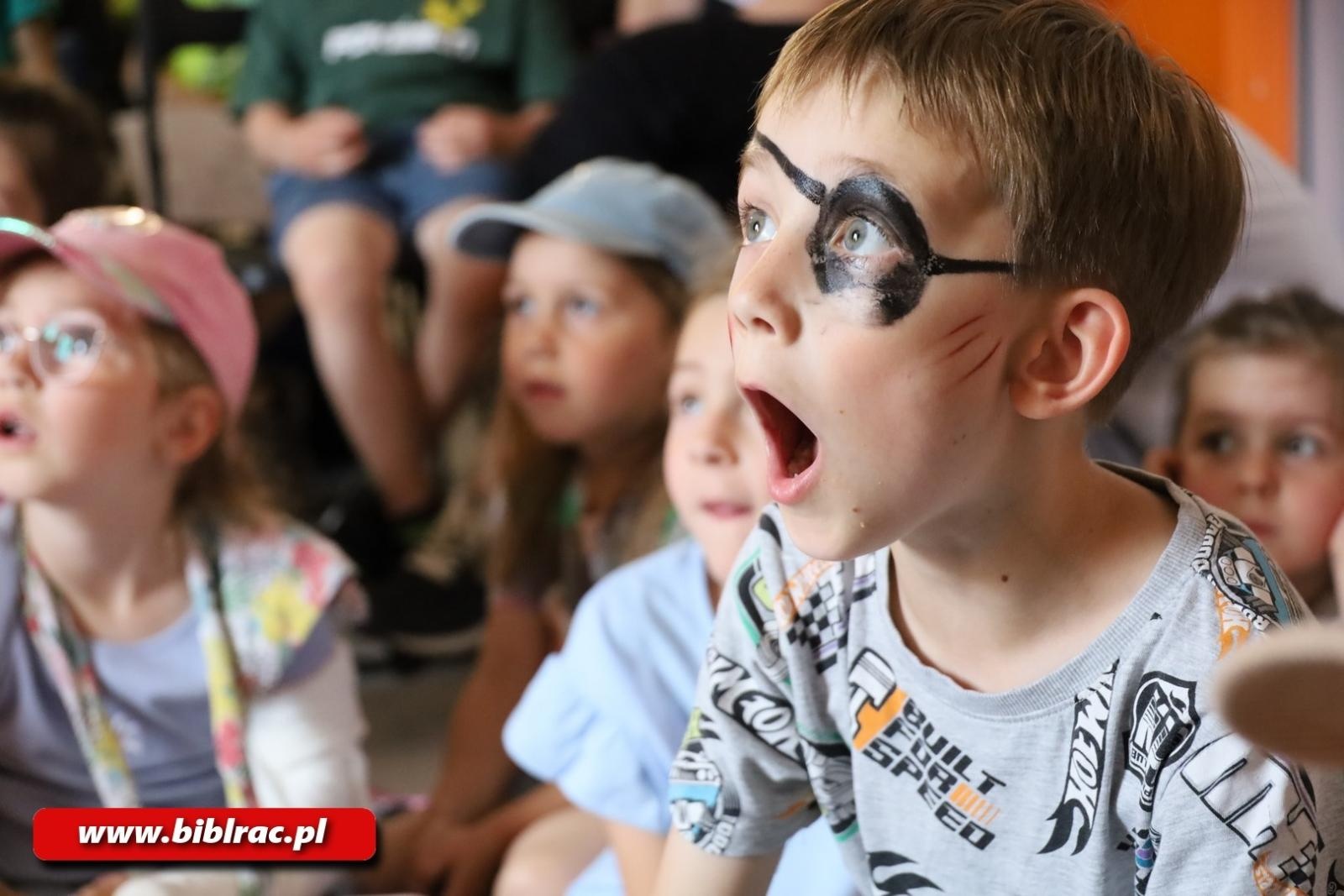 Zdjęcie w galerii na portalu naszraciborz.pl: Ahoj Piraci! Za nami wyjątkowy Dzień Dziecka w raciborskiej bibliotece wiadomości z regionu