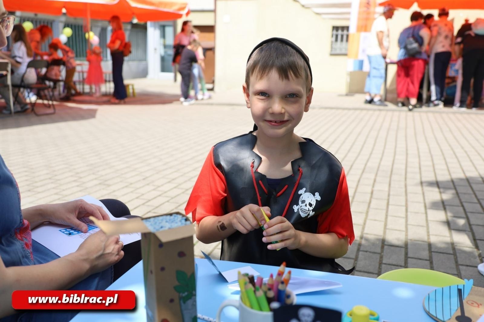 Zdjęcie w galerii na portalu naszraciborz.pl: Ahoj Piraci! Za nami wyjątkowy Dzień Dziecka w raciborskiej bibliotece wiadomości z regionu