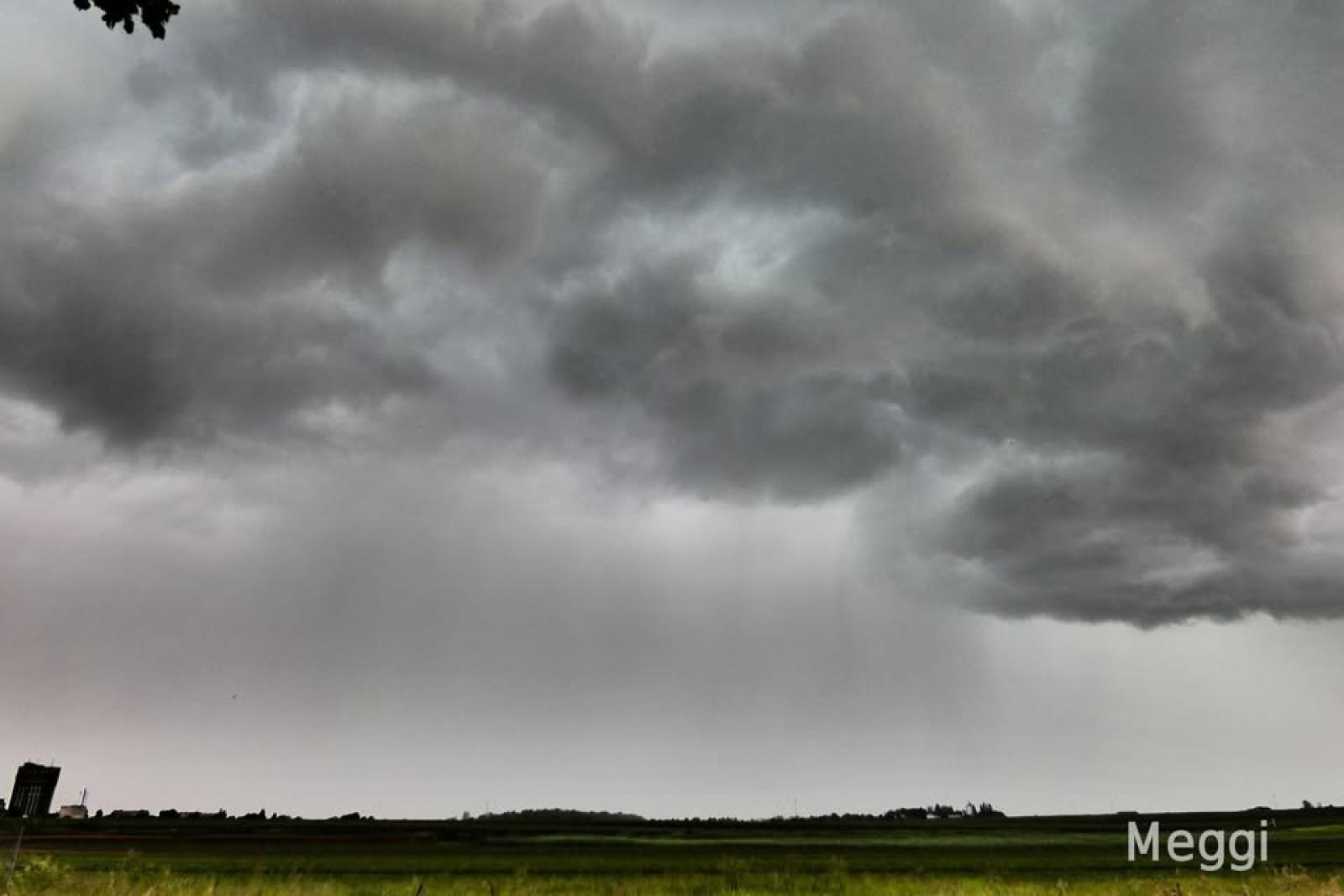 Zdjęcie w galerii na portalu naszraciborz.pl: Gwałtowna burza nad powiatem raciborskim. Ponad 60 interwencji straży pożarnej wiadomości z regionu