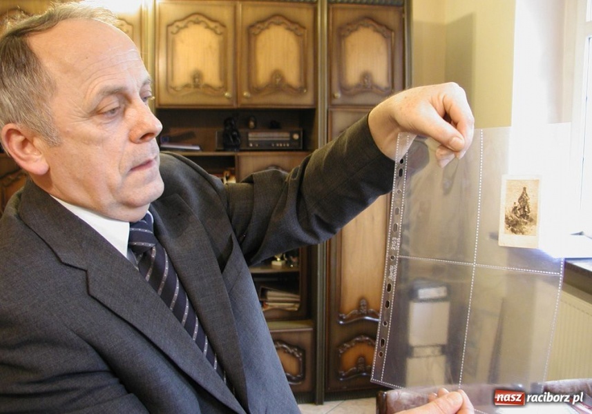 Zdjęcie w galerii na portalu naszraciborz.pl: Relikwia znaleziona w pudełku po butach wiadomości z regionu