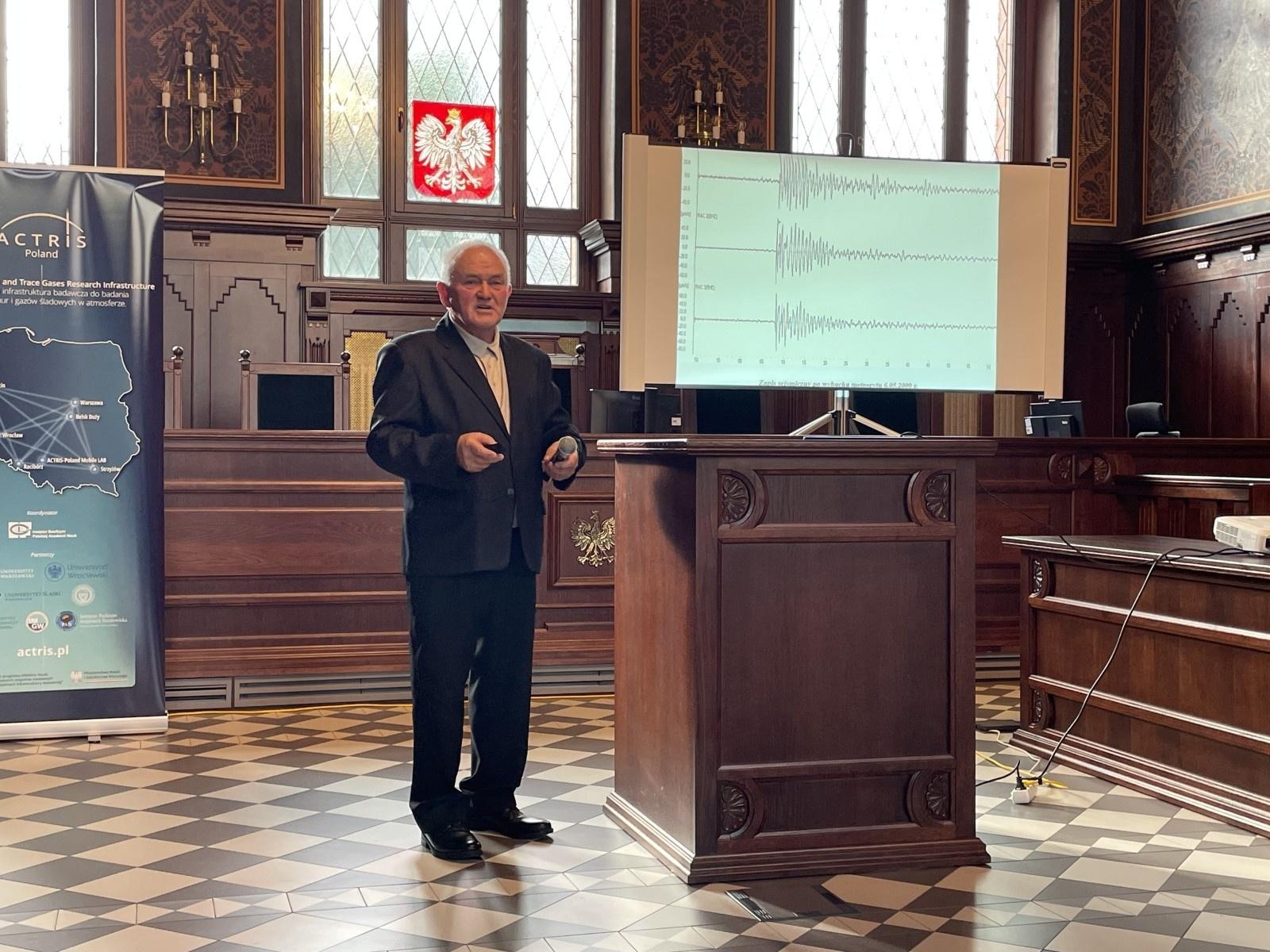 Zdjęcie w galerii na portalu naszraciborz.pl: Co wisi w powietrzu nad Raciborzem? Konferencja ACTRIS-PL przyciągnęła pasjonatów nauki i klimatu wiadomości z regionu