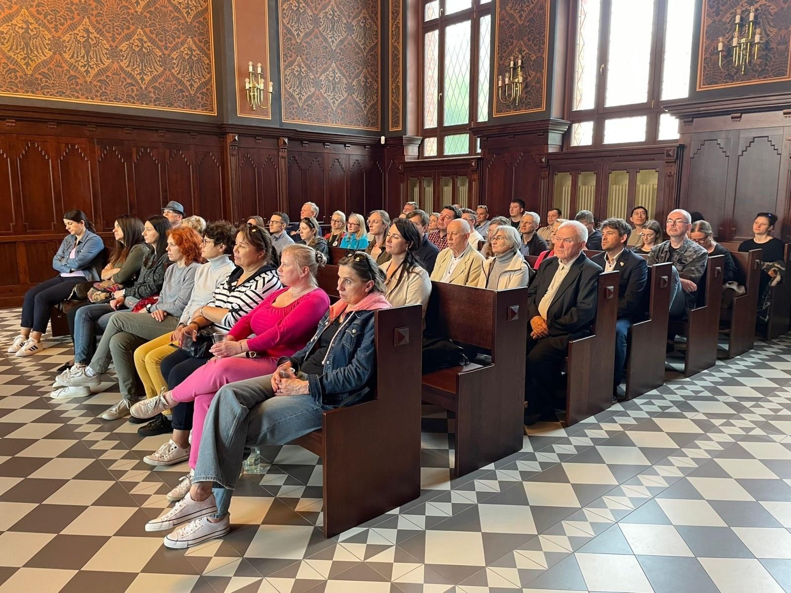 Zdjęcie w galerii na portalu naszraciborz.pl: Co wisi w powietrzu nad Raciborzem? Konferencja ACTRIS-PL przyciągnęła pasjonatów nauki i klimatu wiadomości z regionu