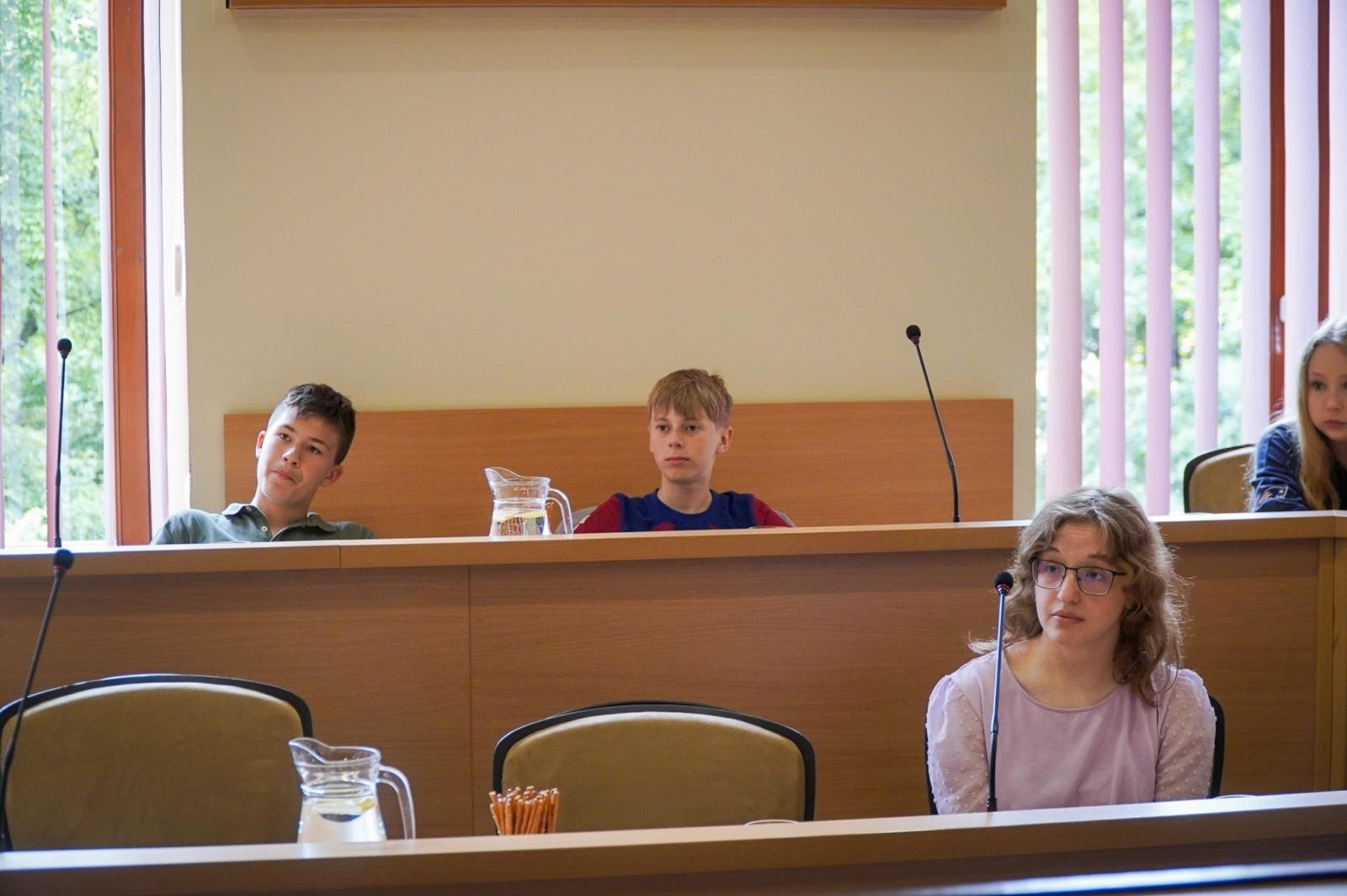 Zdjęcie w galerii na portalu naszraciborz.pl: Delegacja uczniów z Roth z wizytą w raciborskim magistracie wiadomości z regionu