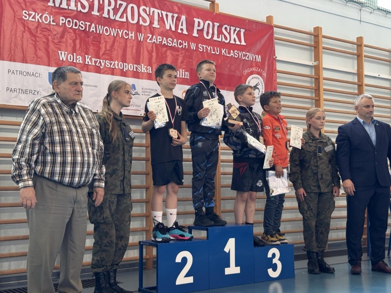 Zdjęcie w galerii na portalu naszraciborz.pl: Raciborska Szkoła Podstawowa nr 8 mistrzem Polski wiadomości z regionu