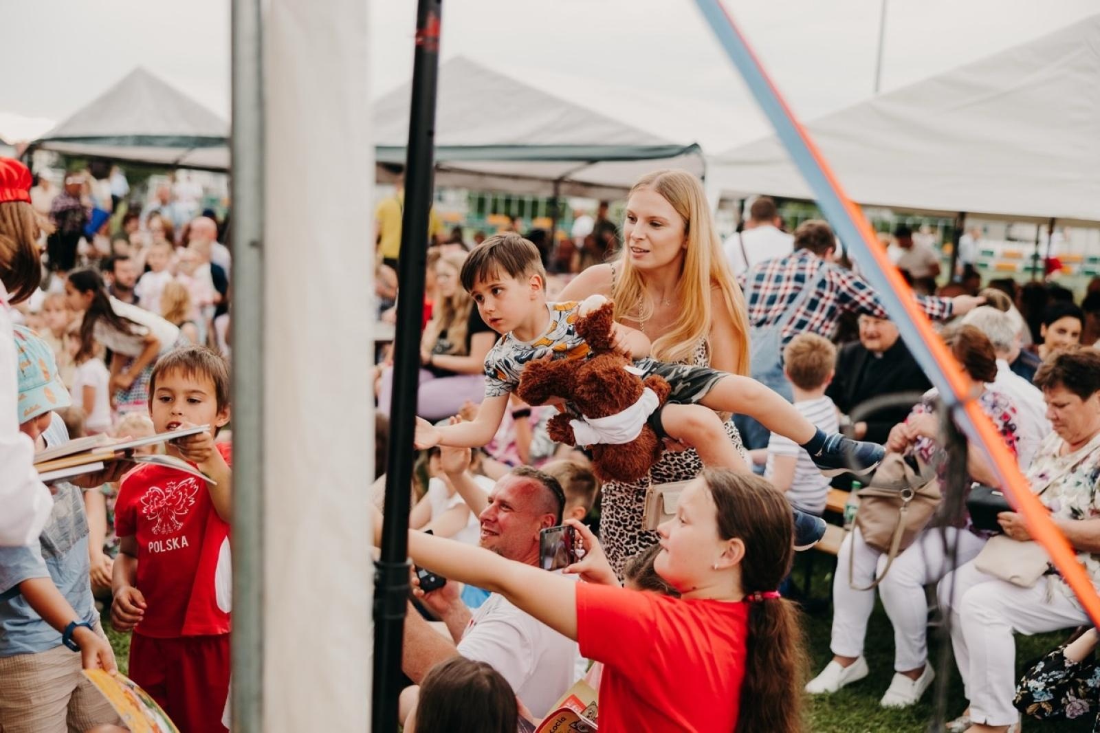 Zdjęcie w galerii na portalu naszraciborz.pl: Dzień Dziecka w Studziennej na festynie rodzinnym wiadomości z regionu