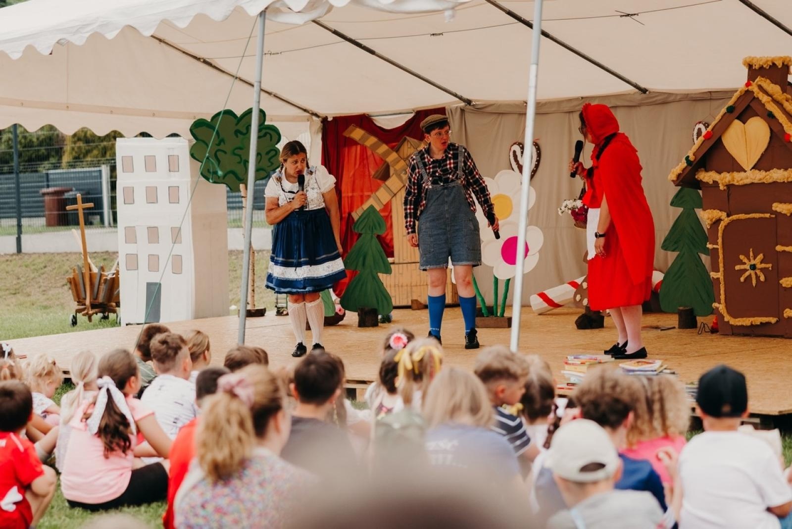 Zdjęcie w galerii na portalu naszraciborz.pl: Dzień Dziecka w Studziennej na festynie rodzinnym wiadomości z regionu