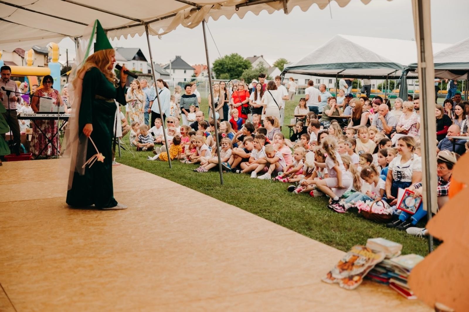 Zdjęcie w galerii na portalu naszraciborz.pl: Dzień Dziecka w Studziennej na festynie rodzinnym wiadomości z regionu