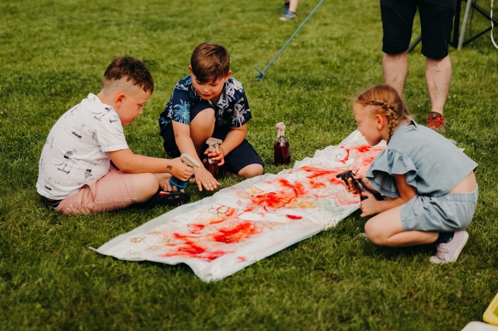 Zdjęcie w galerii na portalu naszraciborz.pl: Dzień Dziecka w Studziennej na festynie rodzinnym wiadomości z regionu