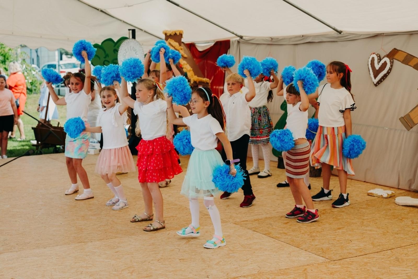 Zdjęcie w galerii na portalu naszraciborz.pl: Dzień Dziecka w Studziennej na festynie rodzinnym wiadomości z regionu