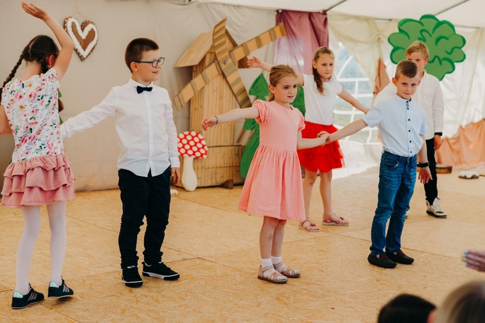 Zdjęcie w galerii na portalu naszraciborz.pl: Dzień Dziecka w Studziennej na festynie rodzinnym wiadomości z regionu