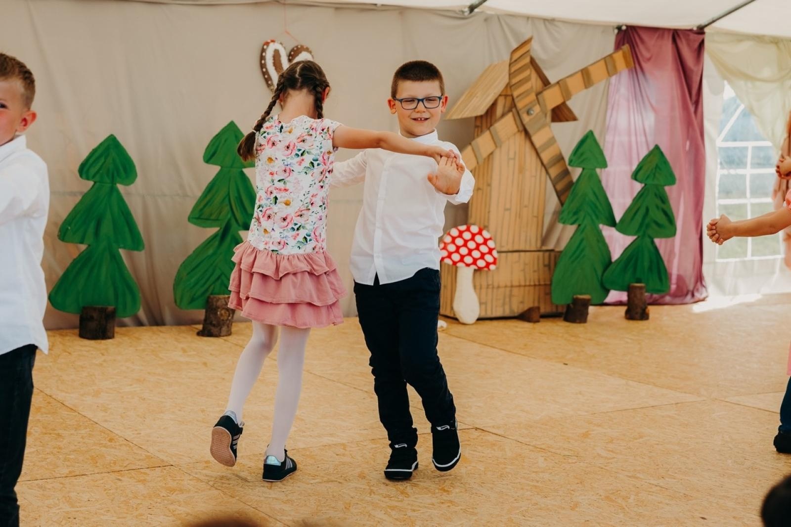 Zdjęcie w galerii na portalu naszraciborz.pl: Dzień Dziecka w Studziennej na festynie rodzinnym wiadomości z regionu