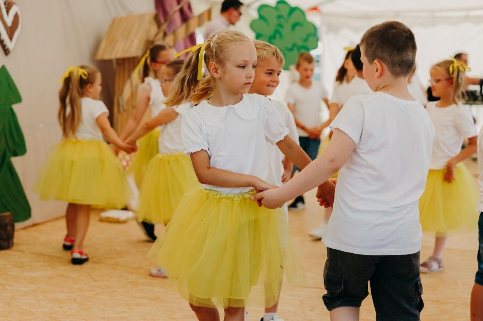 Zdjęcie w galerii na portalu naszraciborz.pl: Dzień Dziecka w Studziennej na festynie rodzinnym wiadomości z regionu