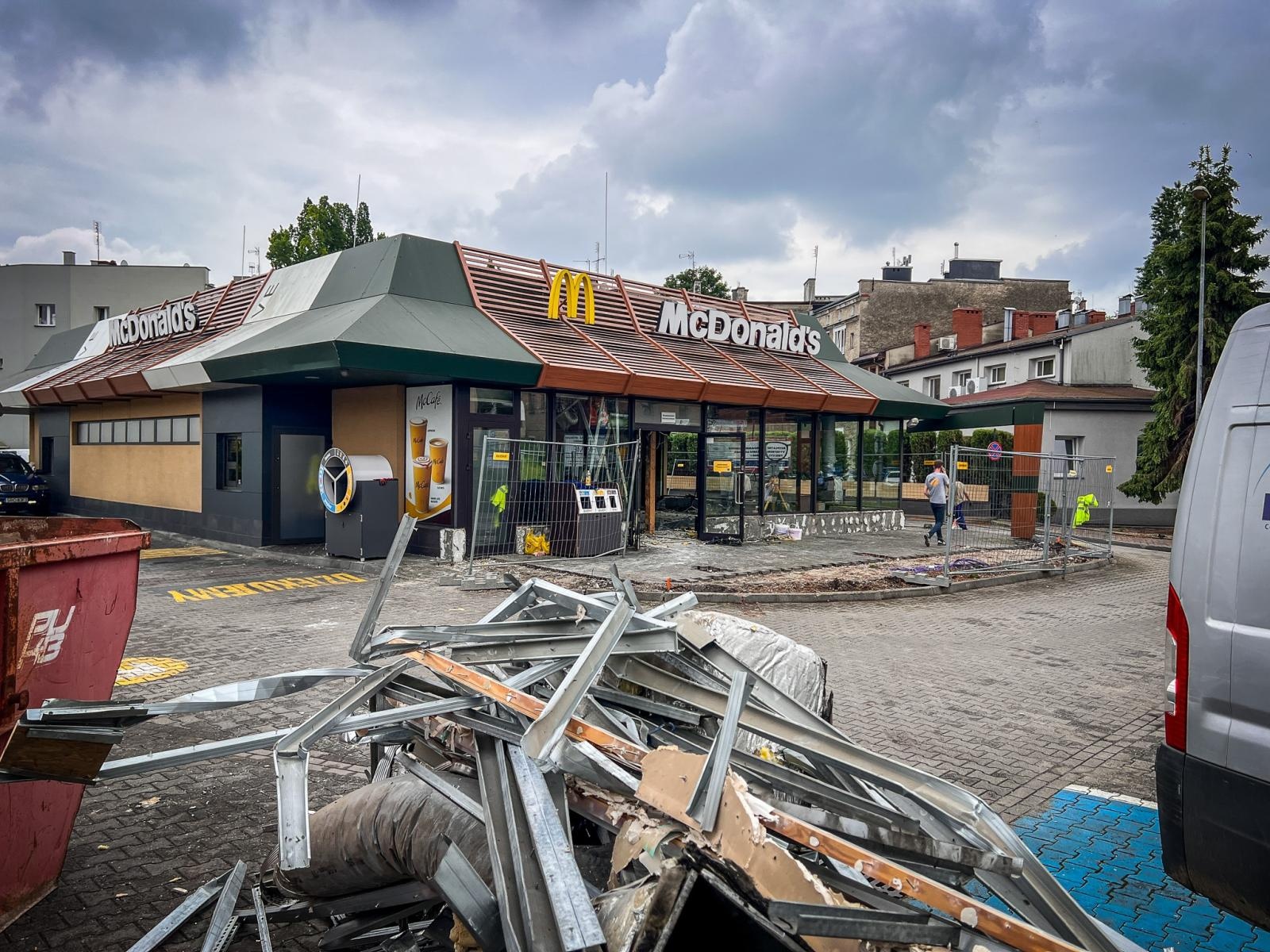 Zdjęcie w galerii na portalu naszraciborz.pl: McDonald's w Raciborzu zamyka się na lato? Czekamy na oficjalne stanowisko sieci wiadomości z regionu