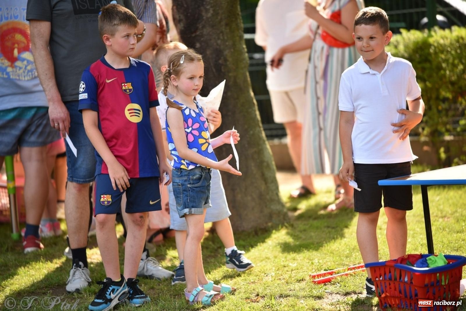 Zdjęcie w galerii na portalu naszraciborz.pl: Radość, śmiech i wspólna zabawa – rodzinny festyn w Przedszkolu nr 26 [FOTO i WIDEO] wiadomości z regionu