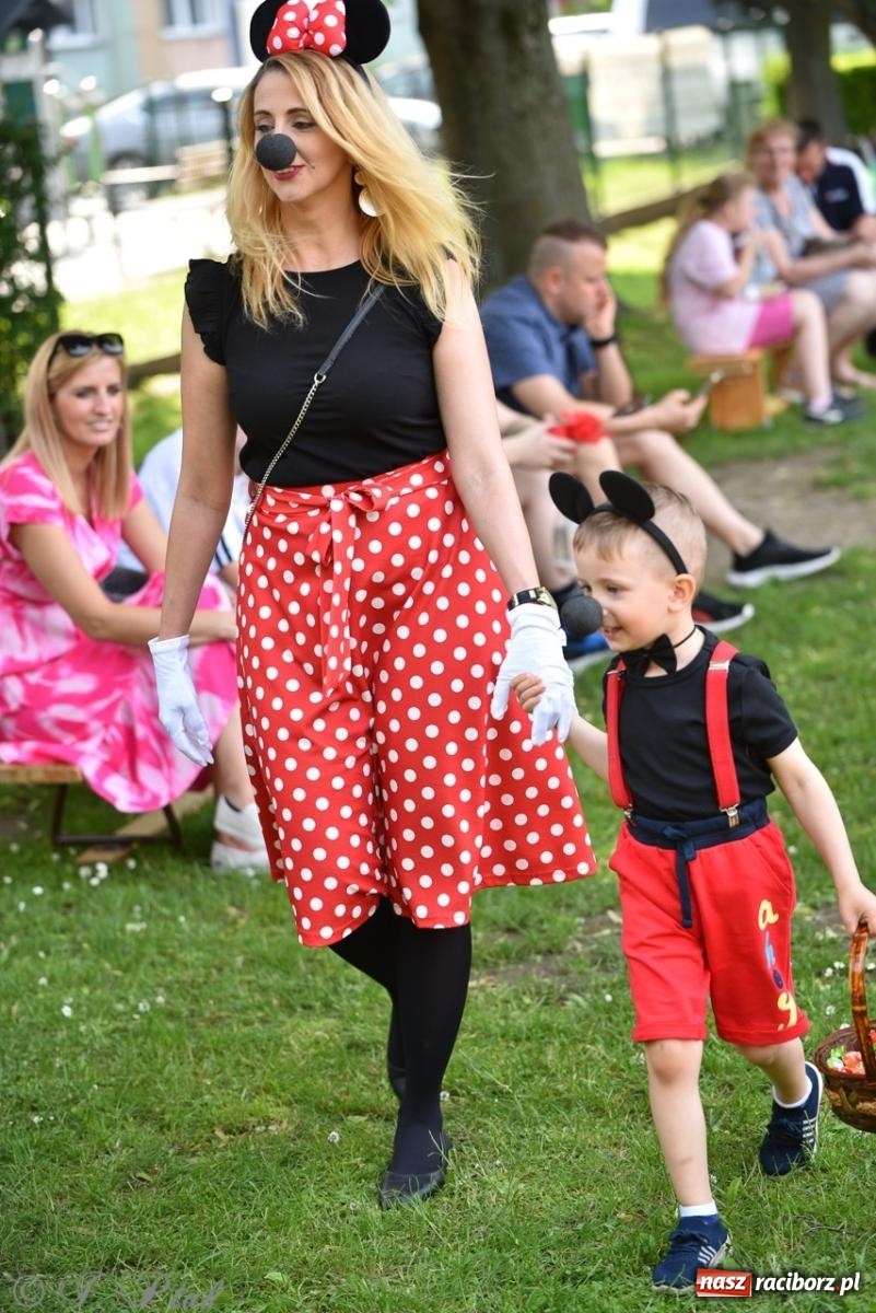 Zdjęcie w galerii na portalu naszraciborz.pl: Radość, śmiech i wspólna zabawa – rodzinny festyn w Przedszkolu nr 26 [FOTO i WIDEO] wiadomości z regionu