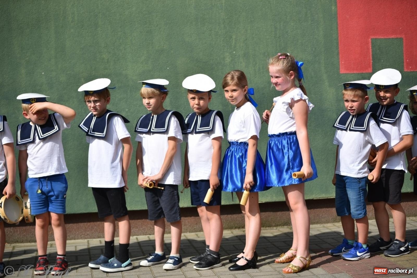 Zdjęcie w galerii na portalu naszraciborz.pl: Radość, śmiech i wspólna zabawa – rodzinny festyn w Przedszkolu nr 26 [FOTO i WIDEO] wiadomości z regionu