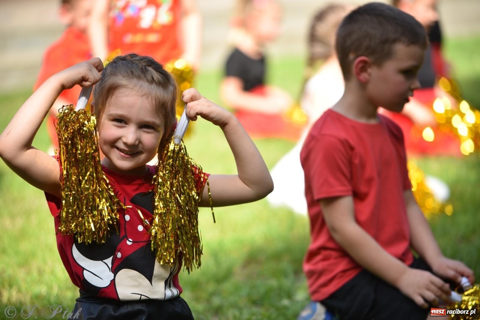 Zdjęcie w galerii na portalu naszraciborz.pl: Radość, śmiech i wspólna zabawa – rodzinny festyn w Przedszkolu nr 26 [FOTO i WIDEO] wiadomości z regionu