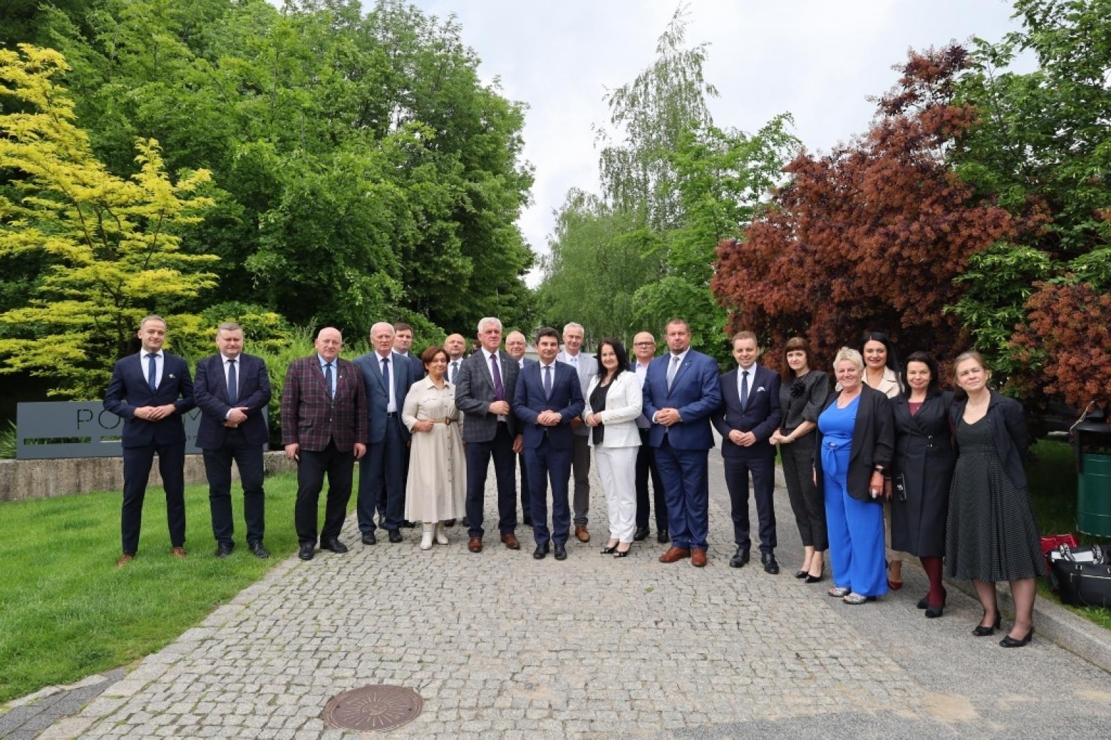 Zdjęcie w galerii na portalu naszraciborz.pl: Zdrowie i drogi tematem obrad konwentu powiatów województwa śląskiego wiadomości z regionu