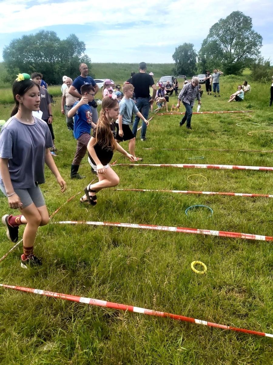 Zdjęcie w galerii na portalu naszraciborz.pl: Dziecięca radość nad wodą – udany festyn wędkarski z okazji Dnia Dziecka wiadomości z regionu
