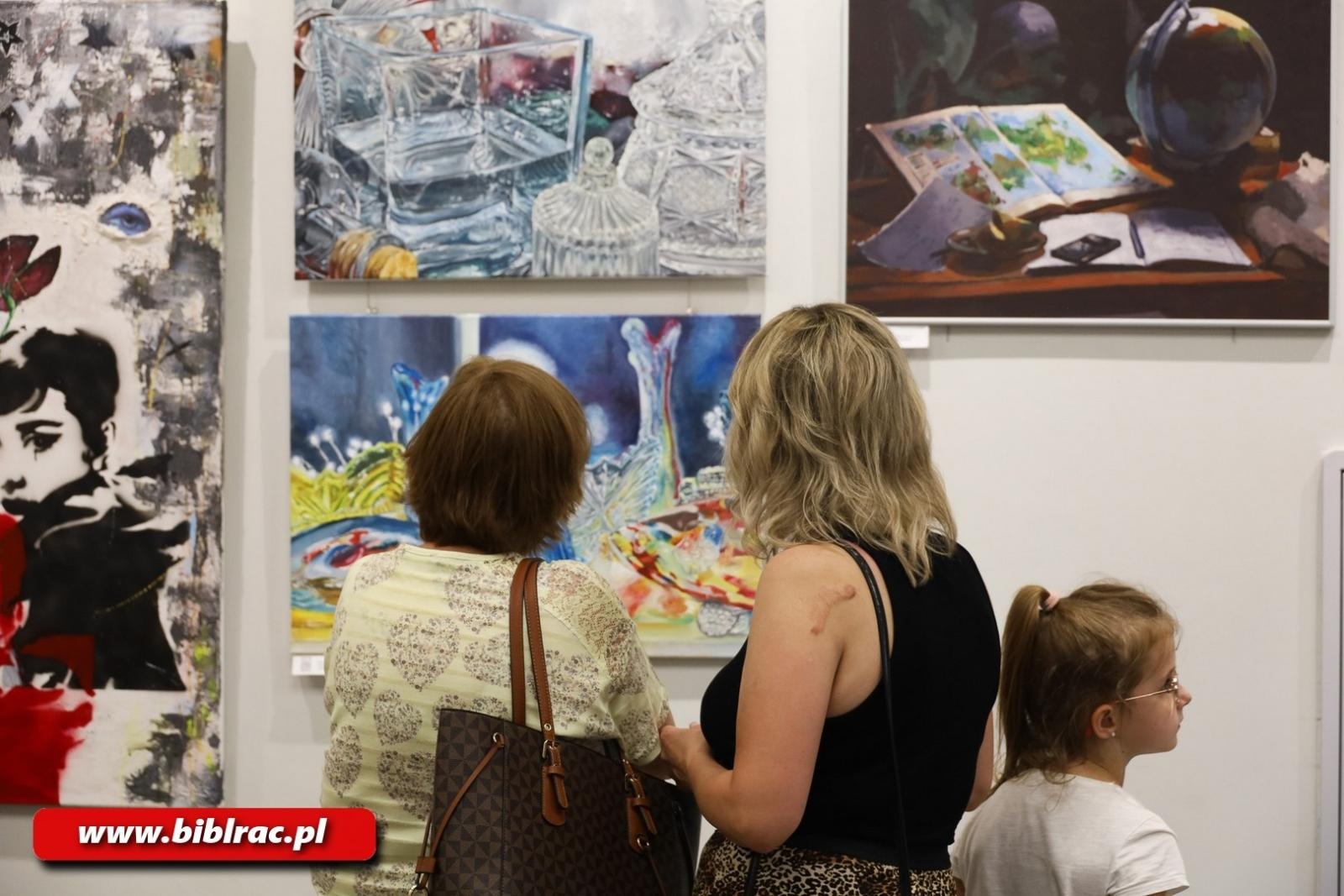 Zdjęcie w galerii na portalu naszraciborz.pl: Dialog form - podsumowanie pracy twórczej uczniów Plastyka wiadomości z regionu