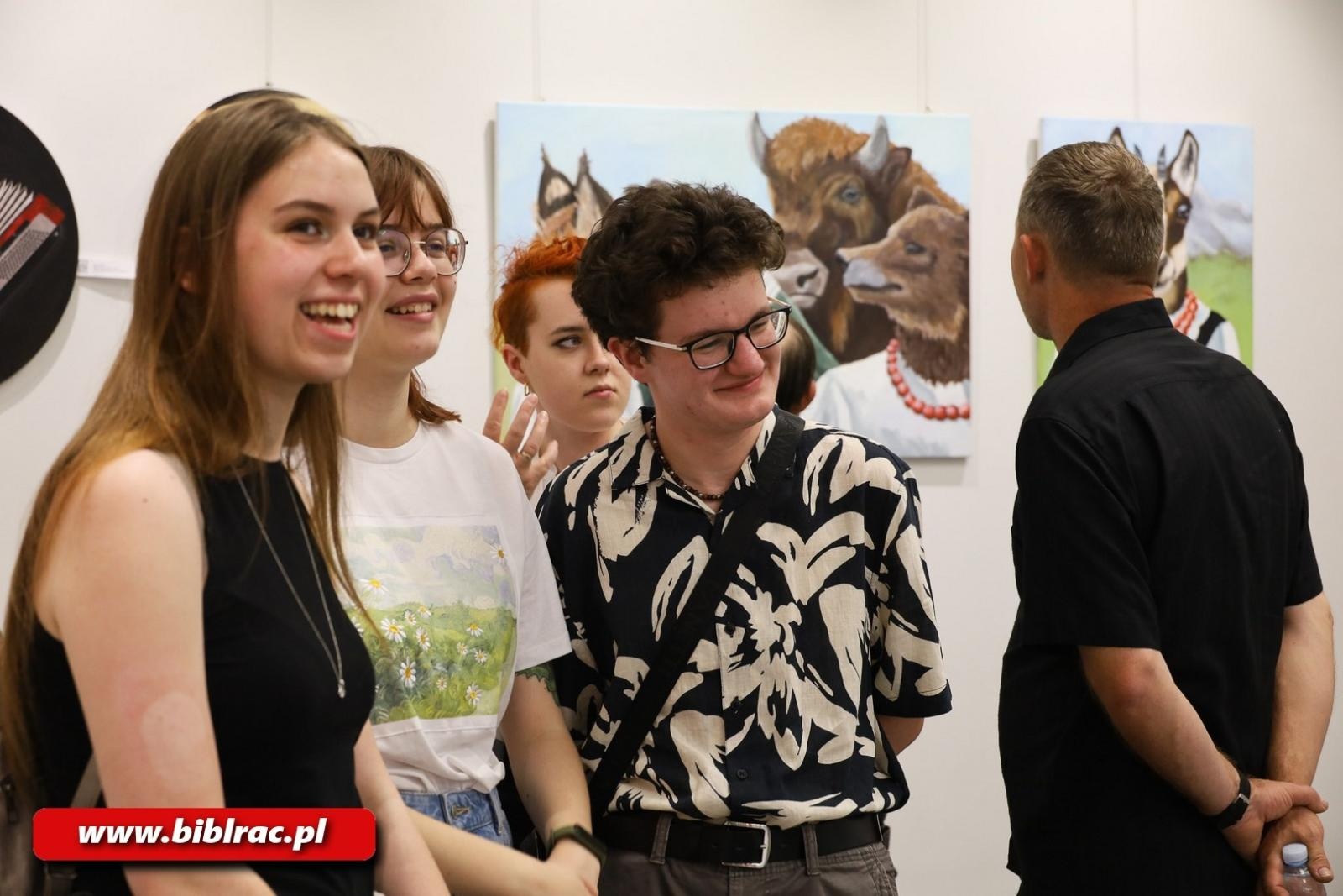 Zdjęcie w galerii na portalu naszraciborz.pl: Dialog form - podsumowanie pracy twórczej uczniów Plastyka wiadomości z regionu