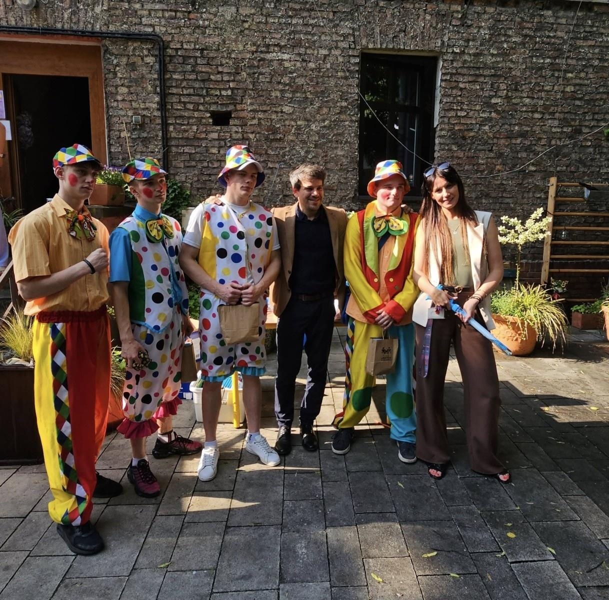 Zdjęcie w galerii na portalu naszraciborz.pl: Piknik z okazji Dnia Dziecka ze Stowarzyszeniem Spektrum w Raciborzu wiadomości z regionu