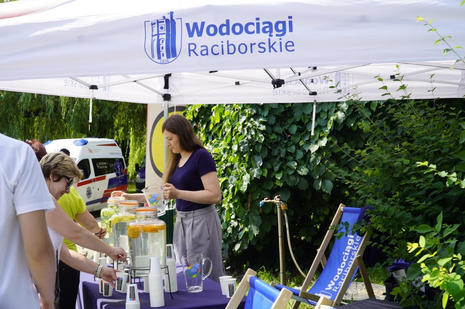 Zdjęcie w galerii na portalu naszraciborz.pl: IV Festiwal Piosenki i Sportu w Raciborzu – radość, ruch i kreatywność w Parku im. Miasta Roth wiadomości z regionu