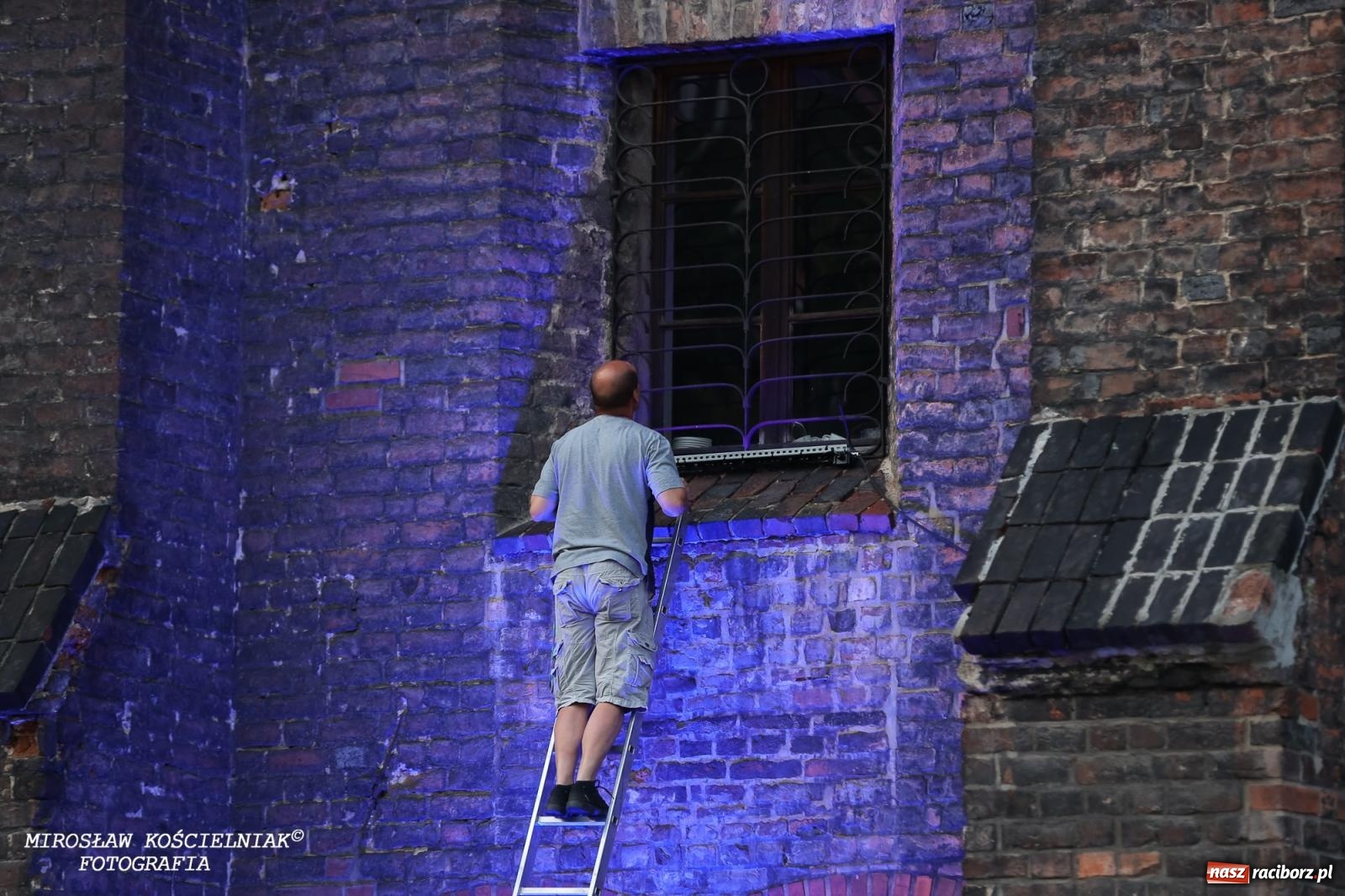 Zdjęcie w galerii na portalu naszraciborz.pl: Potańcówka na OFCE: Kraków Street Band i dancing pod Tęczową w klimatach swingowych wiadomości z regionu