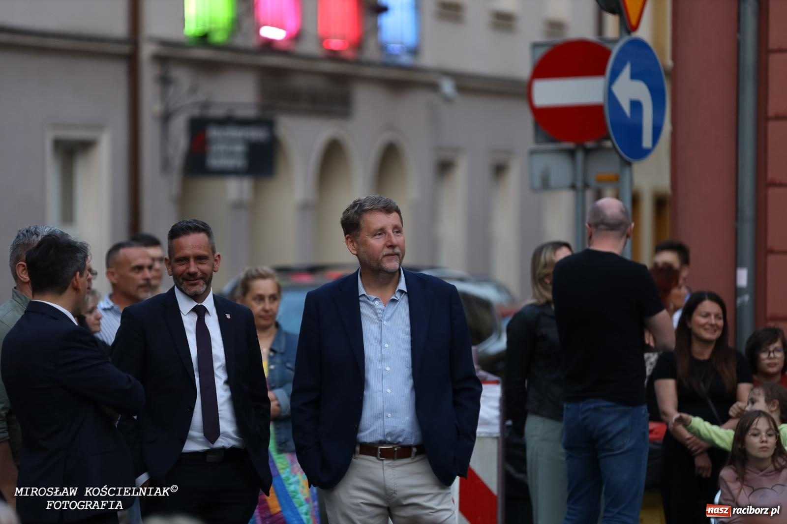 Zdjęcie w galerii na portalu naszraciborz.pl: Potańcówka na OFCE: Kraków Street Band i dancing pod Tęczową w klimatach swingowych wiadomości z regionu