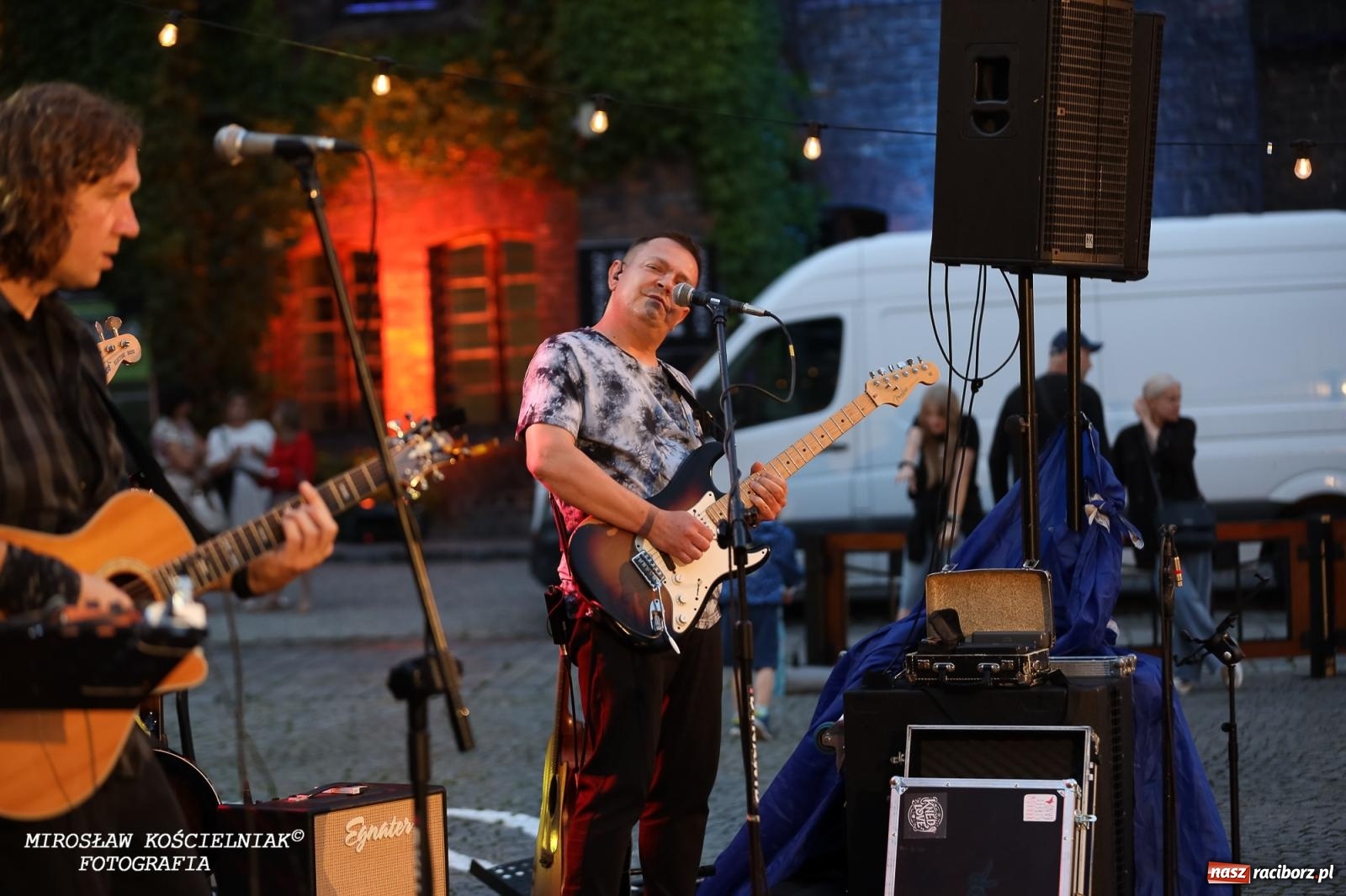 Zdjęcie w galerii na portalu naszraciborz.pl: Potańcówka na OFCE: Kraków Street Band i dancing pod Tęczową w klimatach swingowych wiadomości z regionu