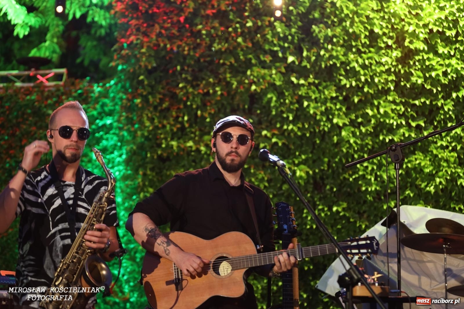 Zdjęcie w galerii na portalu naszraciborz.pl: Potańcówka na OFCE: Kraków Street Band i dancing pod Tęczową w klimatach swingowych wiadomości z regionu