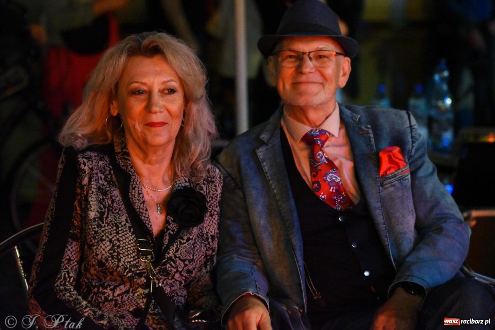 Zdjęcie w galerii na portalu naszraciborz.pl: Potańcówka na OFCE: Kraków Street Band i dancing pod Tęczową w klimatach swingowych wiadomości z regionu