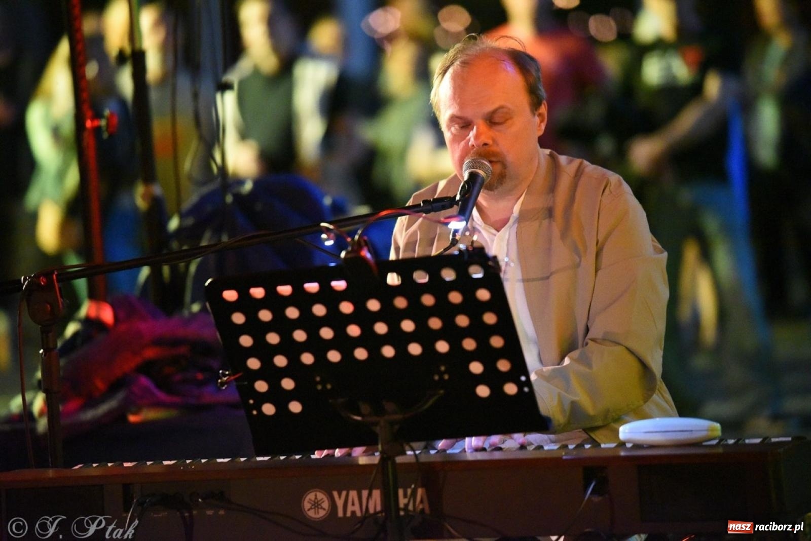 Zdjęcie w galerii na portalu naszraciborz.pl: Potańcówka na OFCE: Kraków Street Band i dancing pod Tęczową w klimatach swingowych wiadomości z regionu