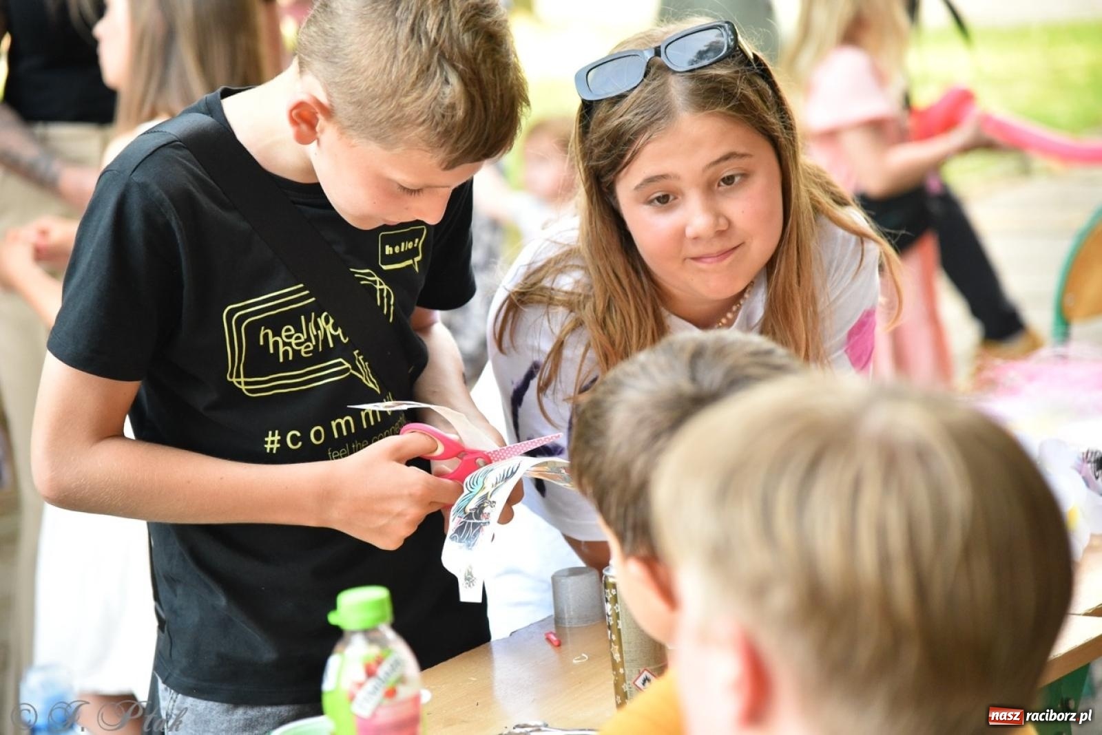 Zdjęcie w galerii na portalu naszraciborz.pl: Festyn szkolny przyciągnął tłumy do SP 15 [FOTO i WIDEO] wiadomości z regionu