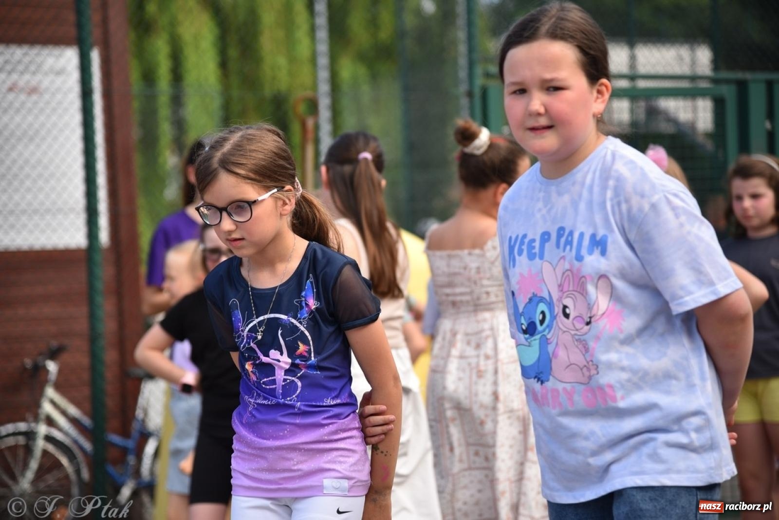 Zdjęcie w galerii na portalu naszraciborz.pl: Festyn szkolny przyciągnął tłumy do SP 15 [FOTO i WIDEO] wiadomości z regionu
