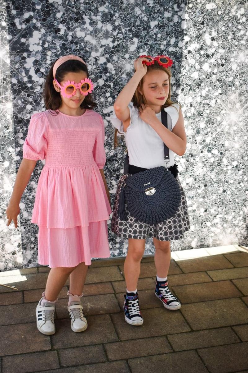 Zdjęcie w galerii na portalu naszraciborz.pl: Rodzinne świętowanie z MDK na dziedzińcu Zamku Piastowskiego w Raciborzu wiadomości z regionu