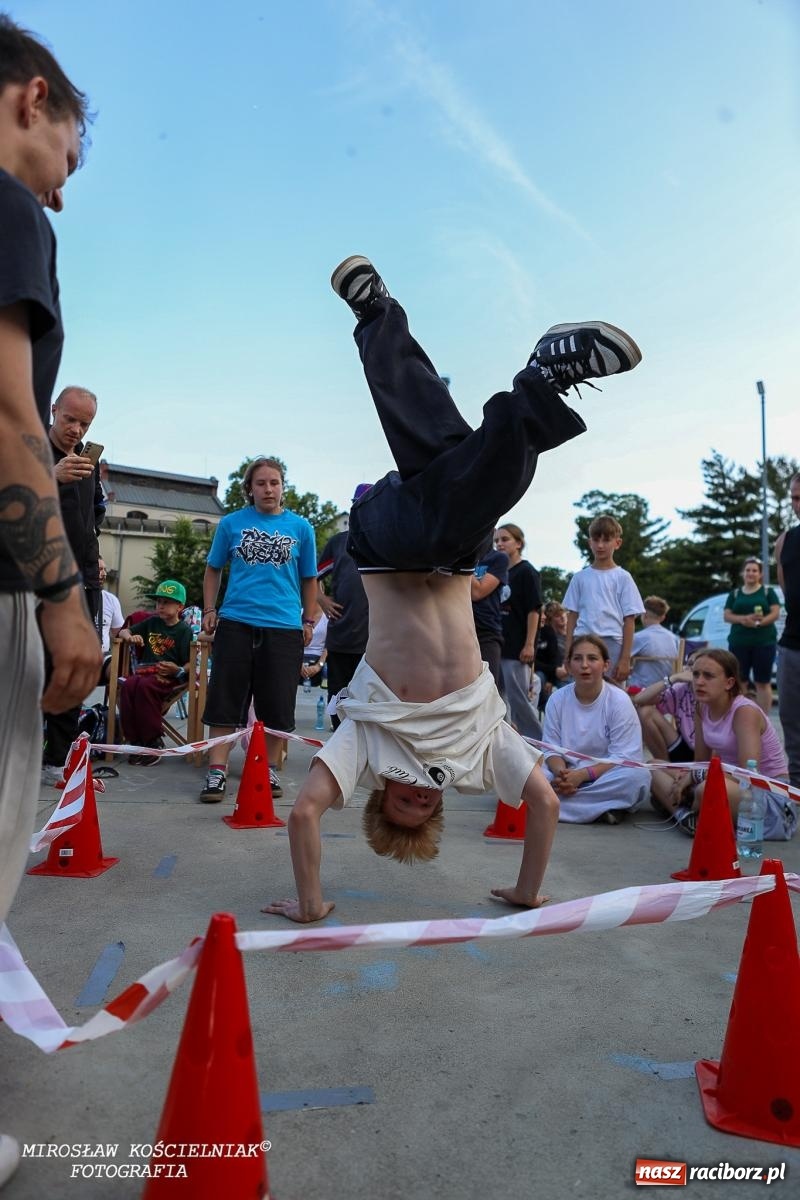 Zdjęcie w galerii na portalu naszraciborz.pl: Hip-hopowe święto w Raciborzu. Czwarta edycja już za nami [FOTO i WIDEO] wiadomości z regionu