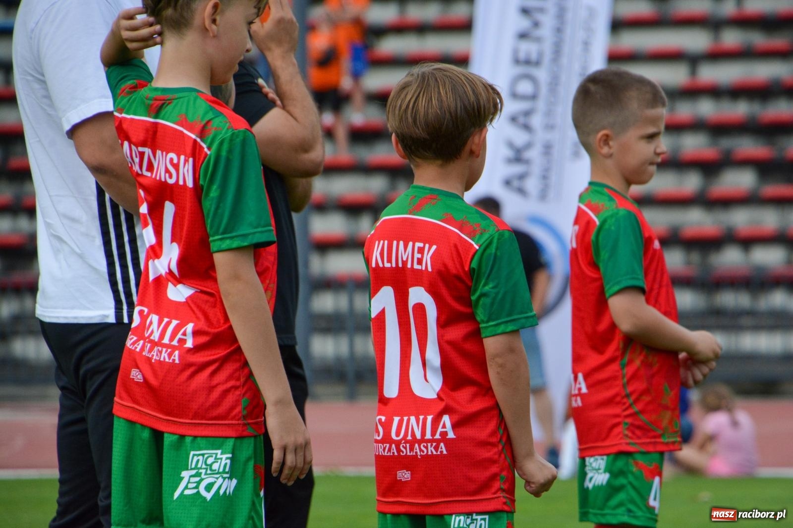 Zdjęcie w galerii na portalu naszraciborz.pl: Międzynarodowy turniej U-8 i U-9 trwa na stadionie OSiR Racibórz wiadomości z regionu