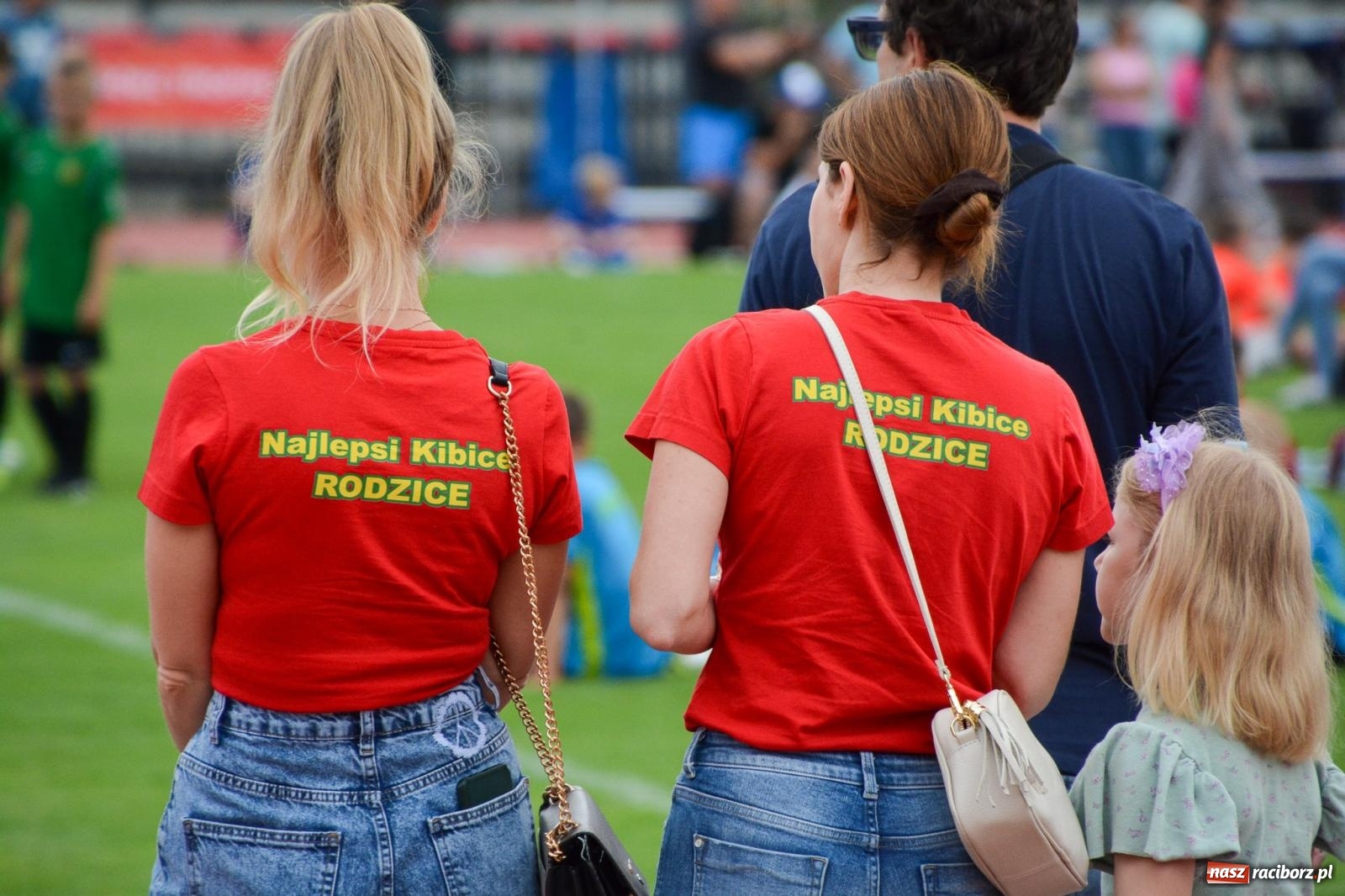 Zdjęcie w galerii na portalu naszraciborz.pl: Międzynarodowy turniej U-8 i U-9 trwa na stadionie OSiR Racibórz wiadomości z regionu