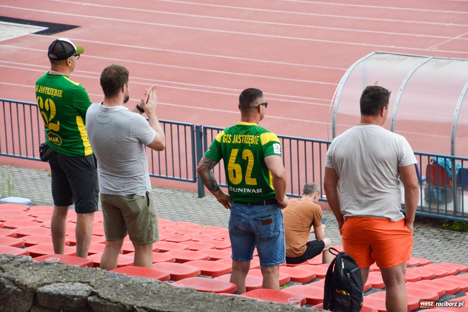 Zdjęcie w galerii na portalu naszraciborz.pl: Międzynarodowy turniej U-8 i U-9 trwa na stadionie OSiR Racibórz wiadomości z regionu