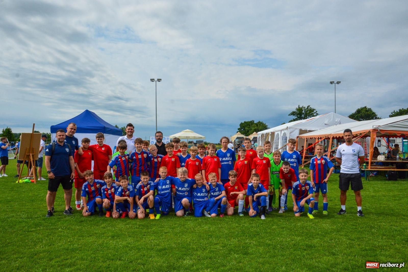 Zdjęcie w galerii na portalu naszraciborz.pl: VIII Międzynarodowy Turniej Piłkarski im. Huberta Kostki po raz pierwszy na boisku przy Chrobrego wiadomości z regionu